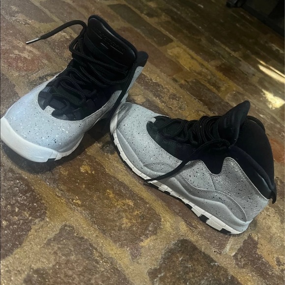 COPY - Jordan Oreos size 5.5 youth. Great condition! - Picture 2 of 6